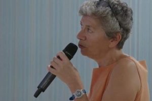 Hélène Banoun selama konferensi di Marseille (DR)